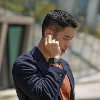 Uniq Linus Band Apple Watch 42mm / 41mm / 40mm szilikon szíj - fekete